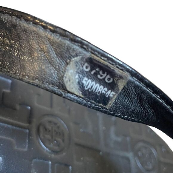 Tory Burch Black Patent Leather Thora Thong Sandals, size 9M - Picture 8 of 12